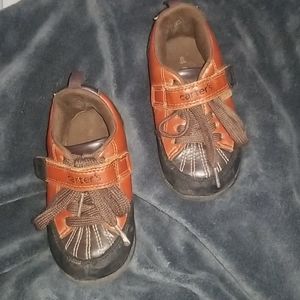 Carter's velcro / tie shoe